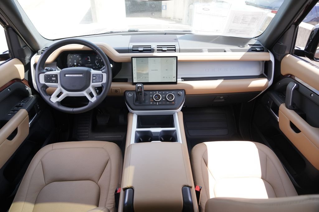 Certified Used 2025 Red Land Rover X-Dynamic SE image 25