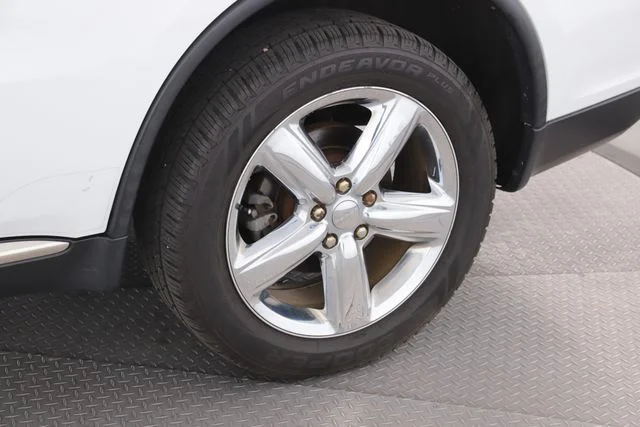 Used 2013 White Dodge Citadel image 14