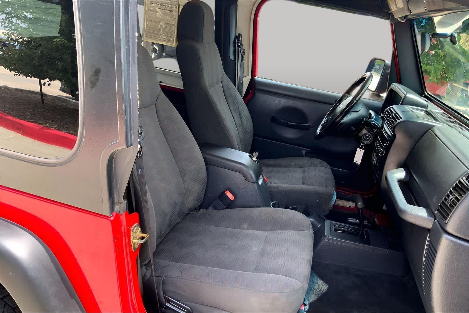 Used 2005 Flame Red Jeep X image 8