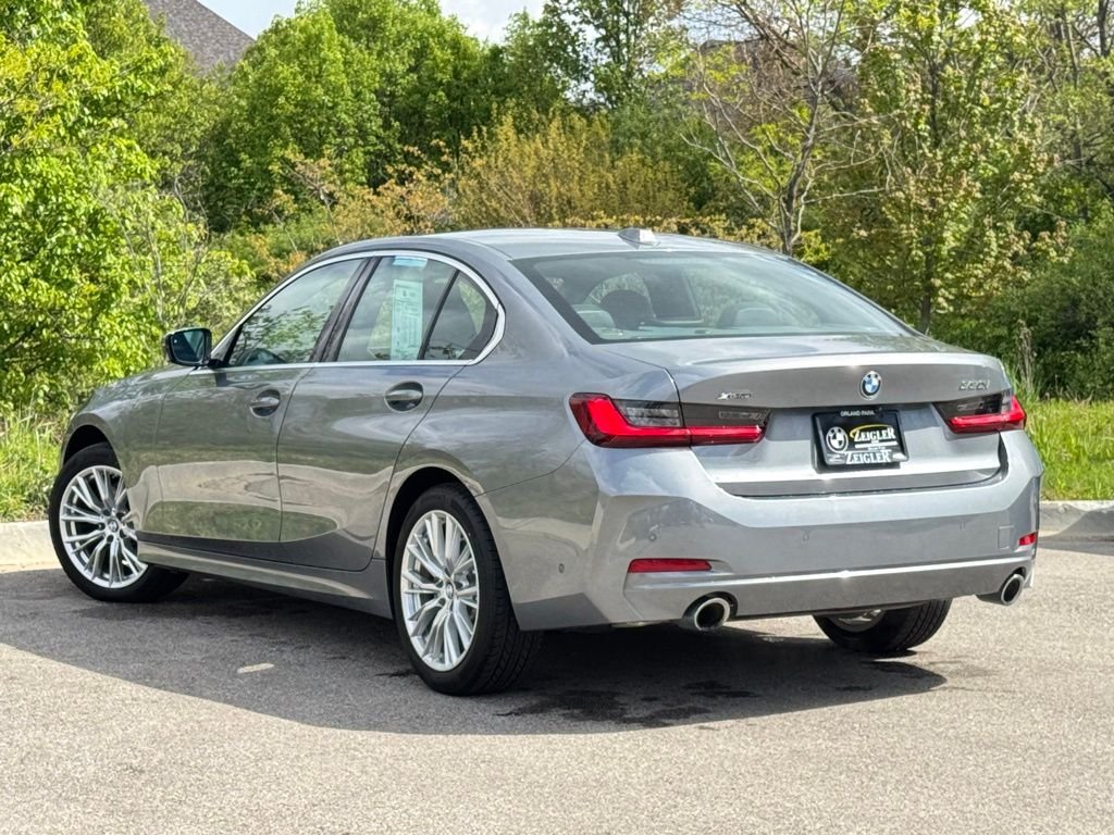 Used 2024 Gray BMW 330i xDrive image 4