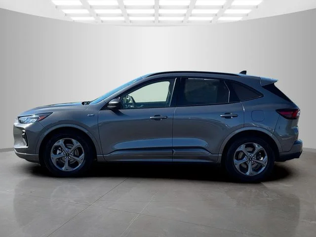 Certified Used 2024 Gray Ford ST-Line image 4