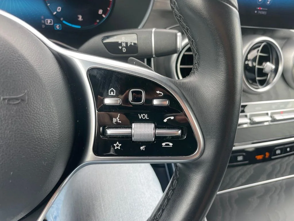 Used 2022 Black Mercedes-Benz GLC 300 image 21
