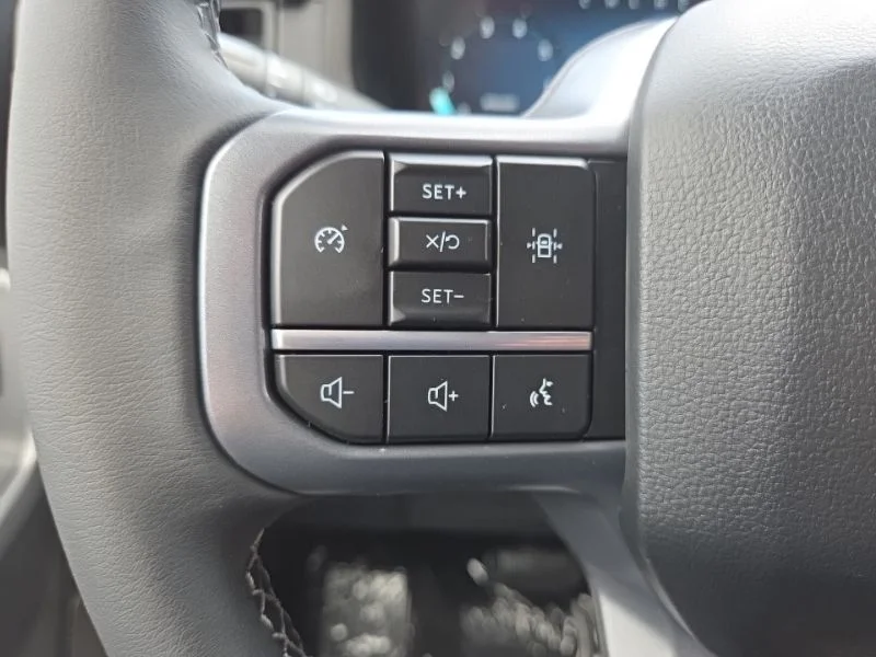 New 2026 Oxford White Ford F-250® XL image 31