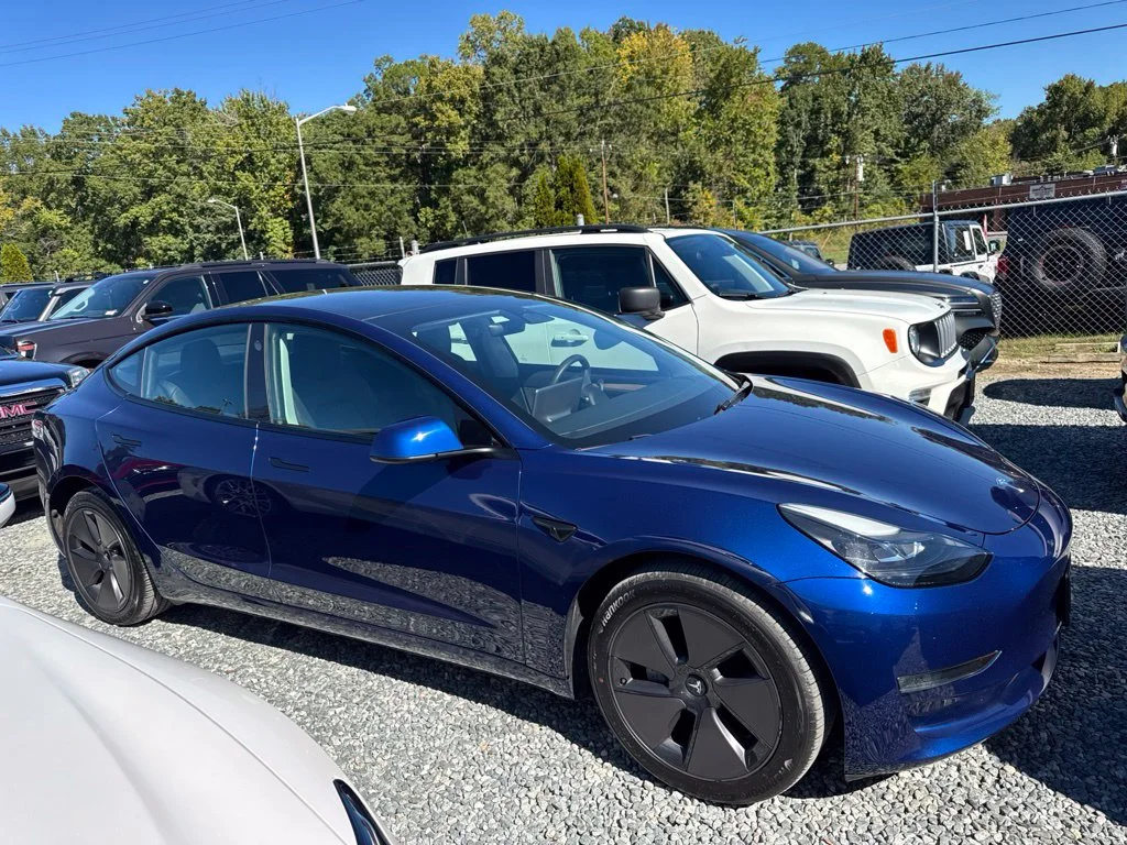 Used 2023 Blue Tesla Long Range image 2