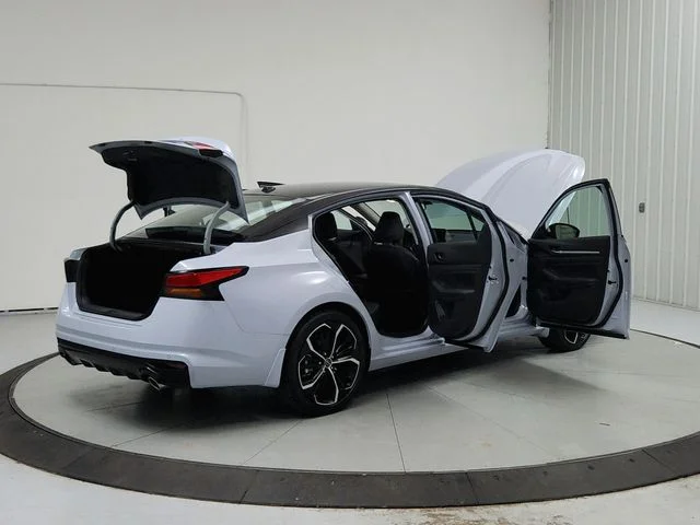 New 2026 Gray Nissan 2.5 SR image 15