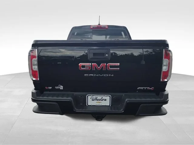 Used 2022 Onyx Black GMC AT4 - Cloth image 4