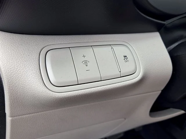 Used 2026 Black Hyundai SEL image 27