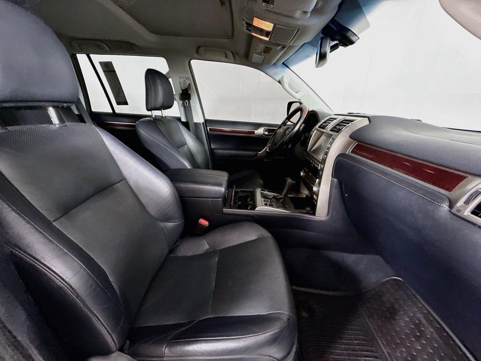 Used 2019 Nebula Gray Pearl Lexus GX 460 Premium image 43