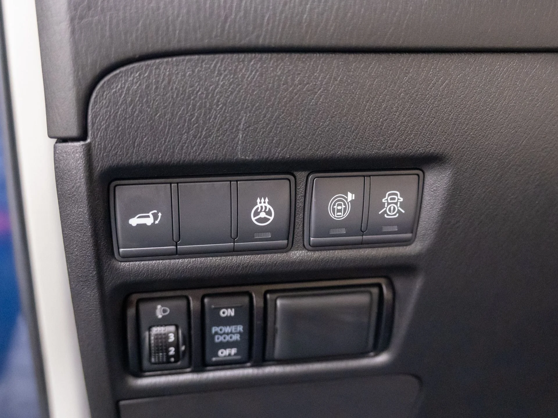 Used 2019 Blue Nissan Platinum image 20