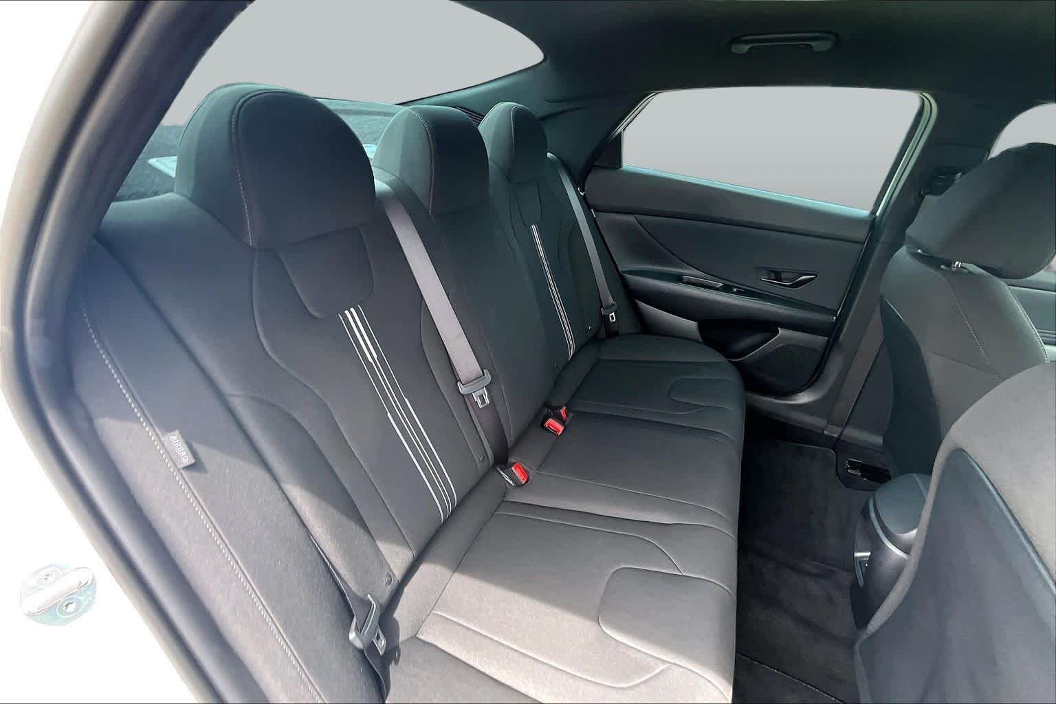 Used 2026 Serenity White Hyundai SEL Sport image 19