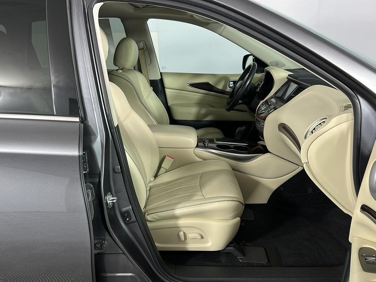 Used 2020 Graphite Shadow INFINITI LUXE image 32