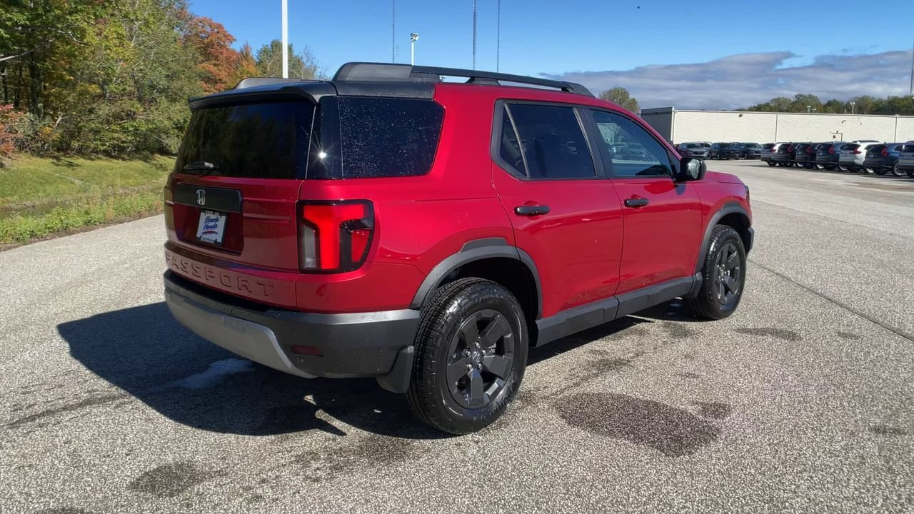 New 2026 Radiant Red Metallic II Honda RTL image 8