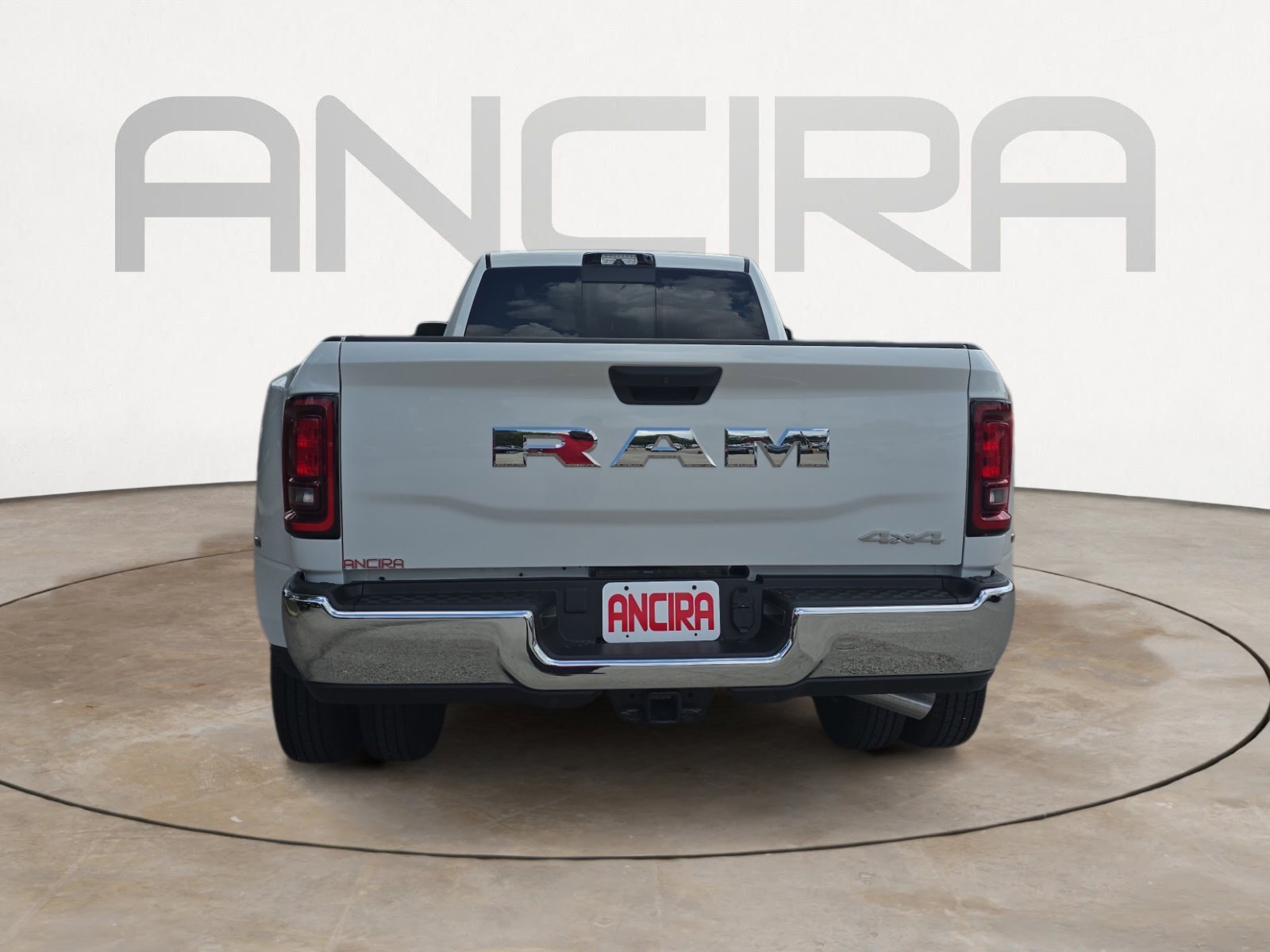 New 2026 Bright White Clearcoat RAM Tradesman image 9