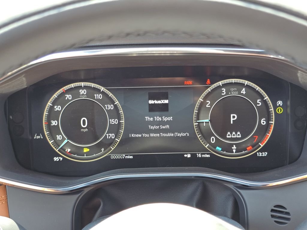 2026 Jaguar F-Pace R-Dynamic S - Photo 32