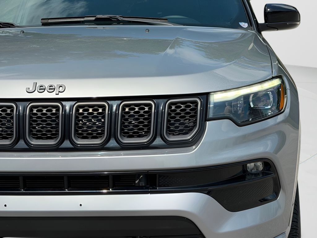 Used 2023 Silver Jeep Limited image 25