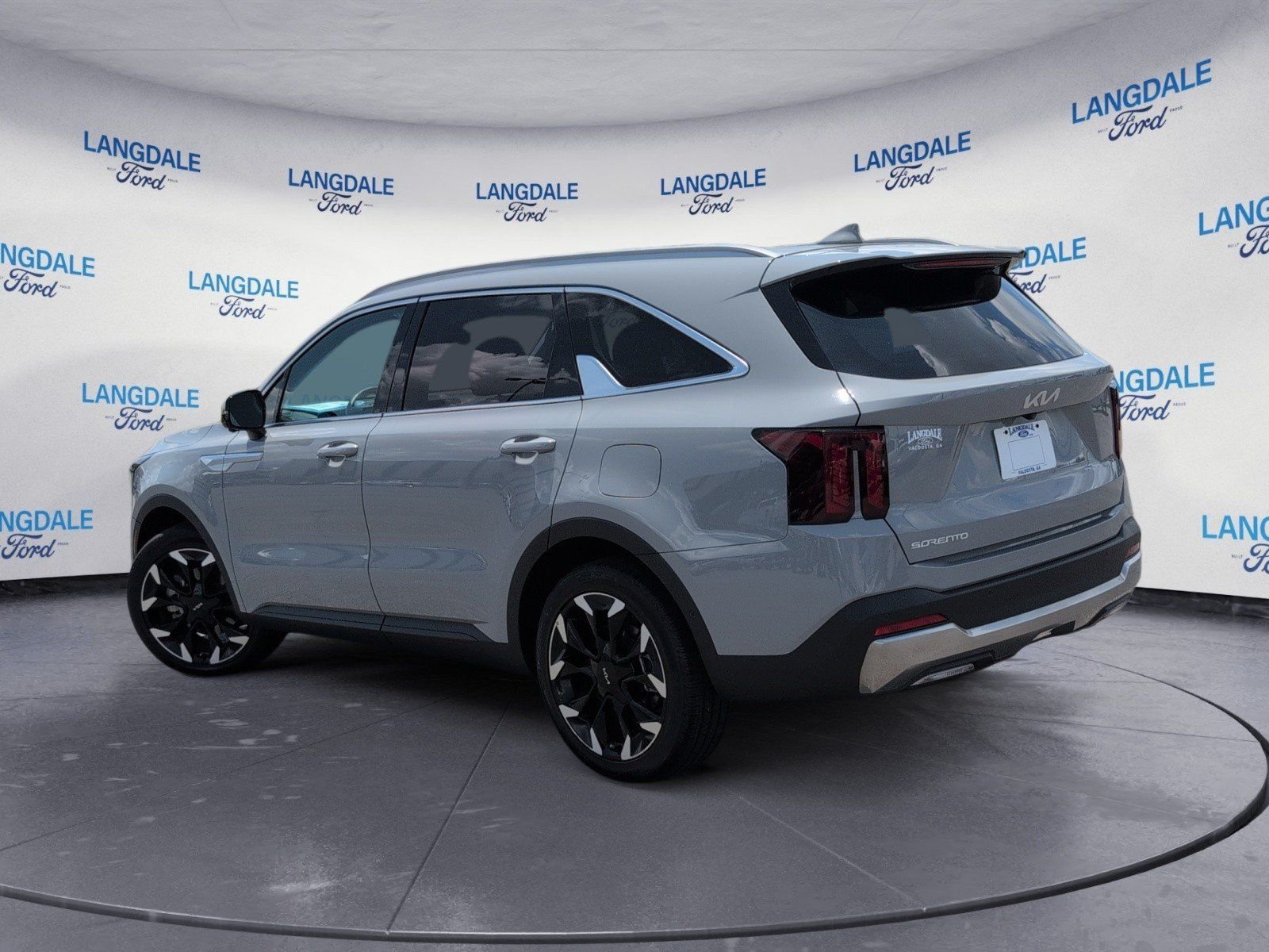 Used 2025 Wolf Gray Kia SX image 9