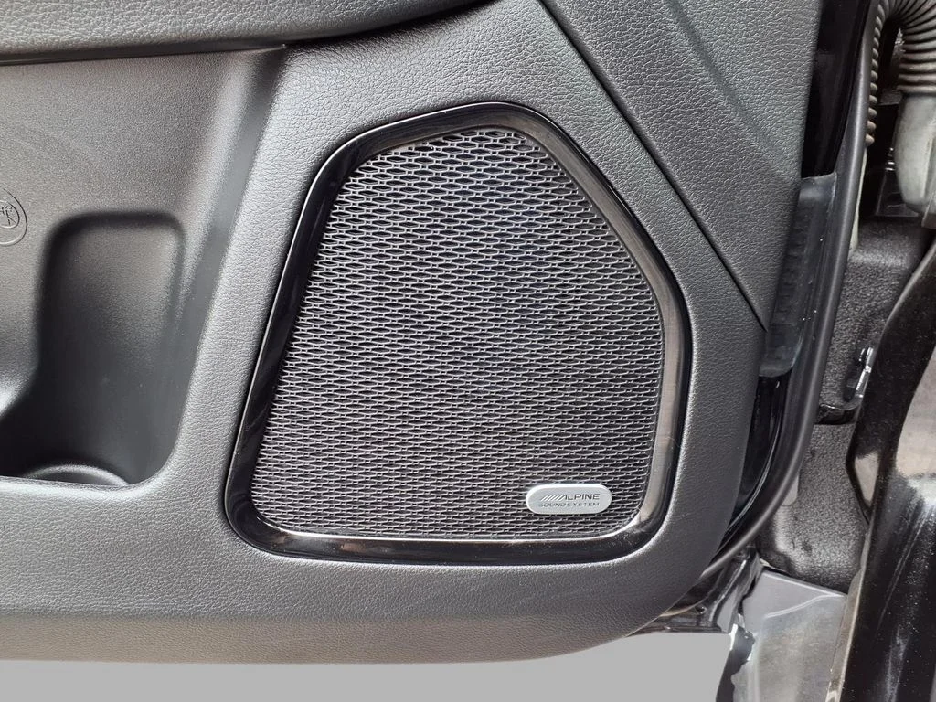 Used 2022 Black Jeep Trailhawk image 19