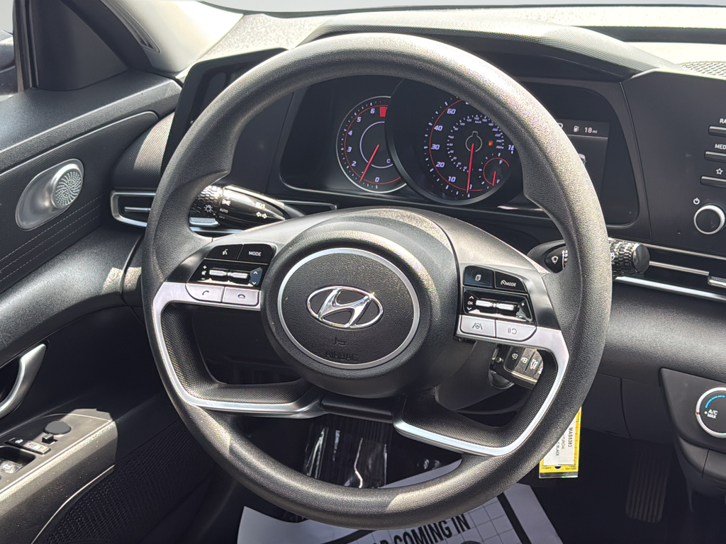 Used 2021 Blue Hyundai SE image 16