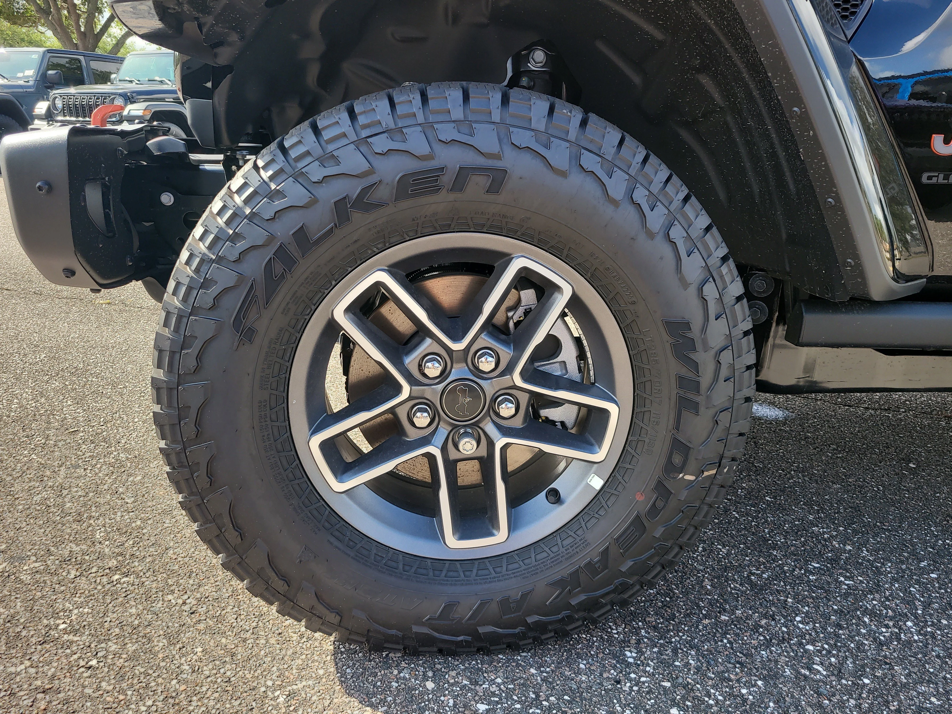 New 2026 Black Clearcoat Jeep Mojave X image 10