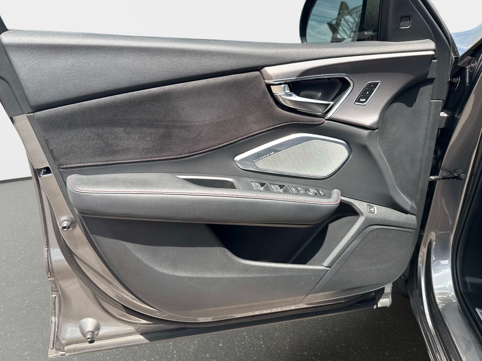Used 2024 Liquid Carbon Metallic Acura w/A-Spec Package image 16