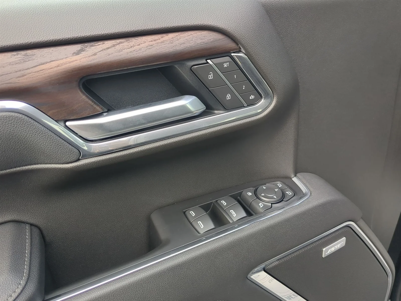 New 2026 Onyx Black GMC SLT image 47