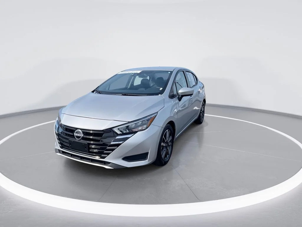 Used 2025 Silver Nissan 1.6 SV image 4