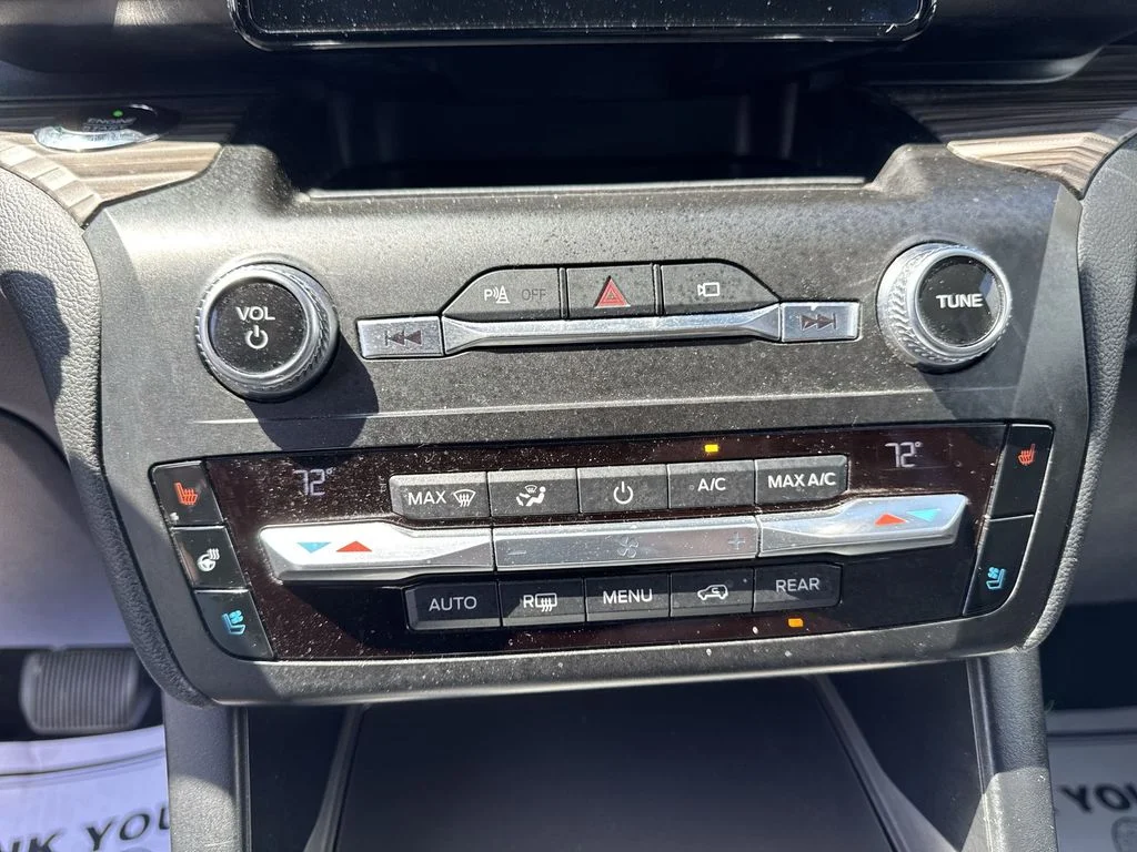 Used 2020 Black Ford Limited image 19