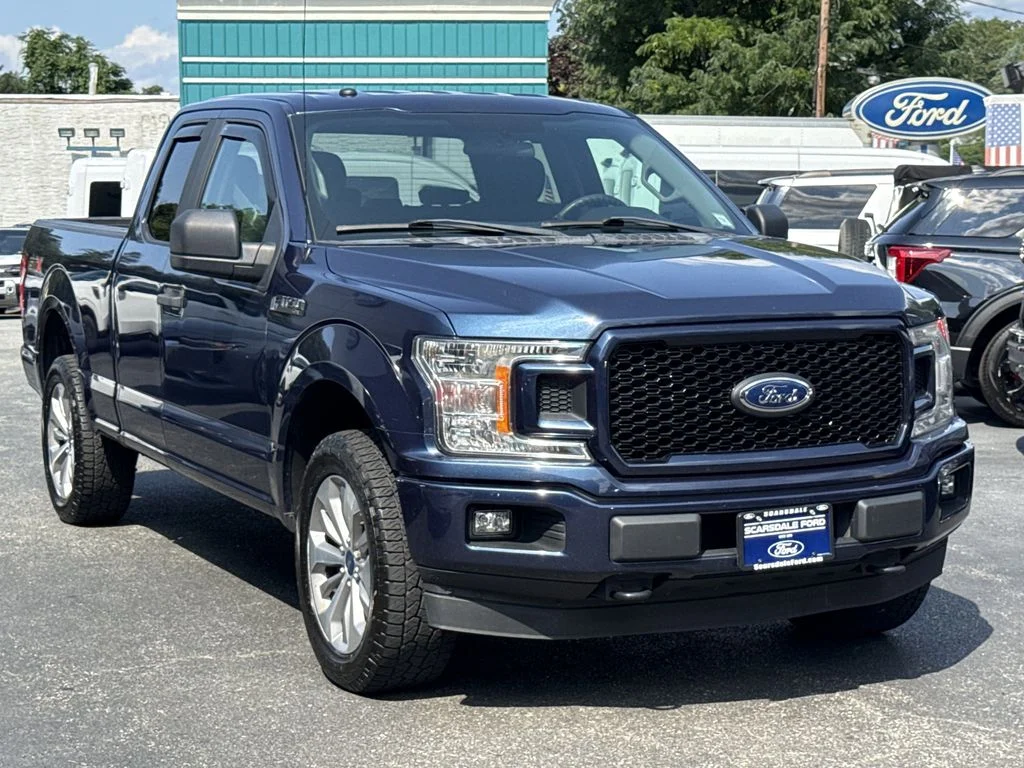 Used 2018 Blue Ford XL image 1