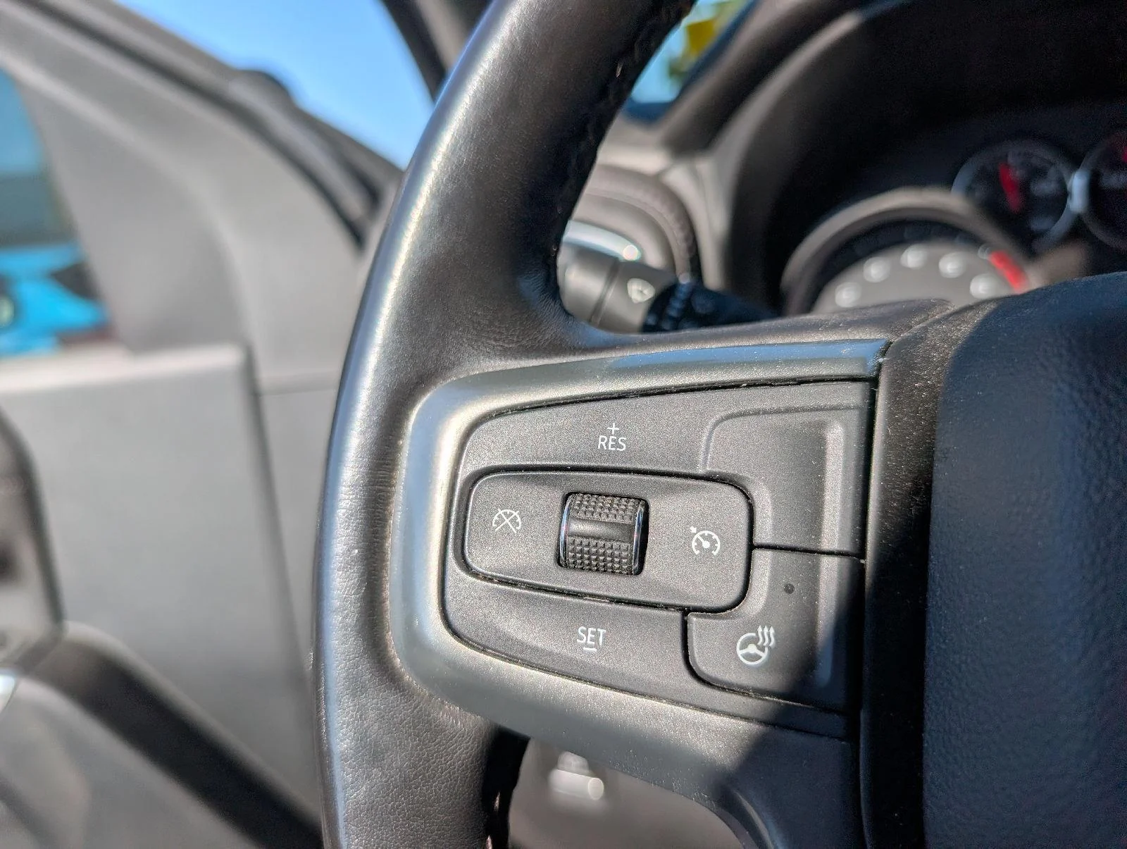 Used 2022 GREENSTONE METALLIC Chevrolet LT image 12