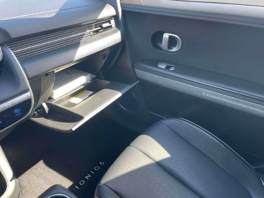 Certified Used 2022 Green Hyundai Limited image 34