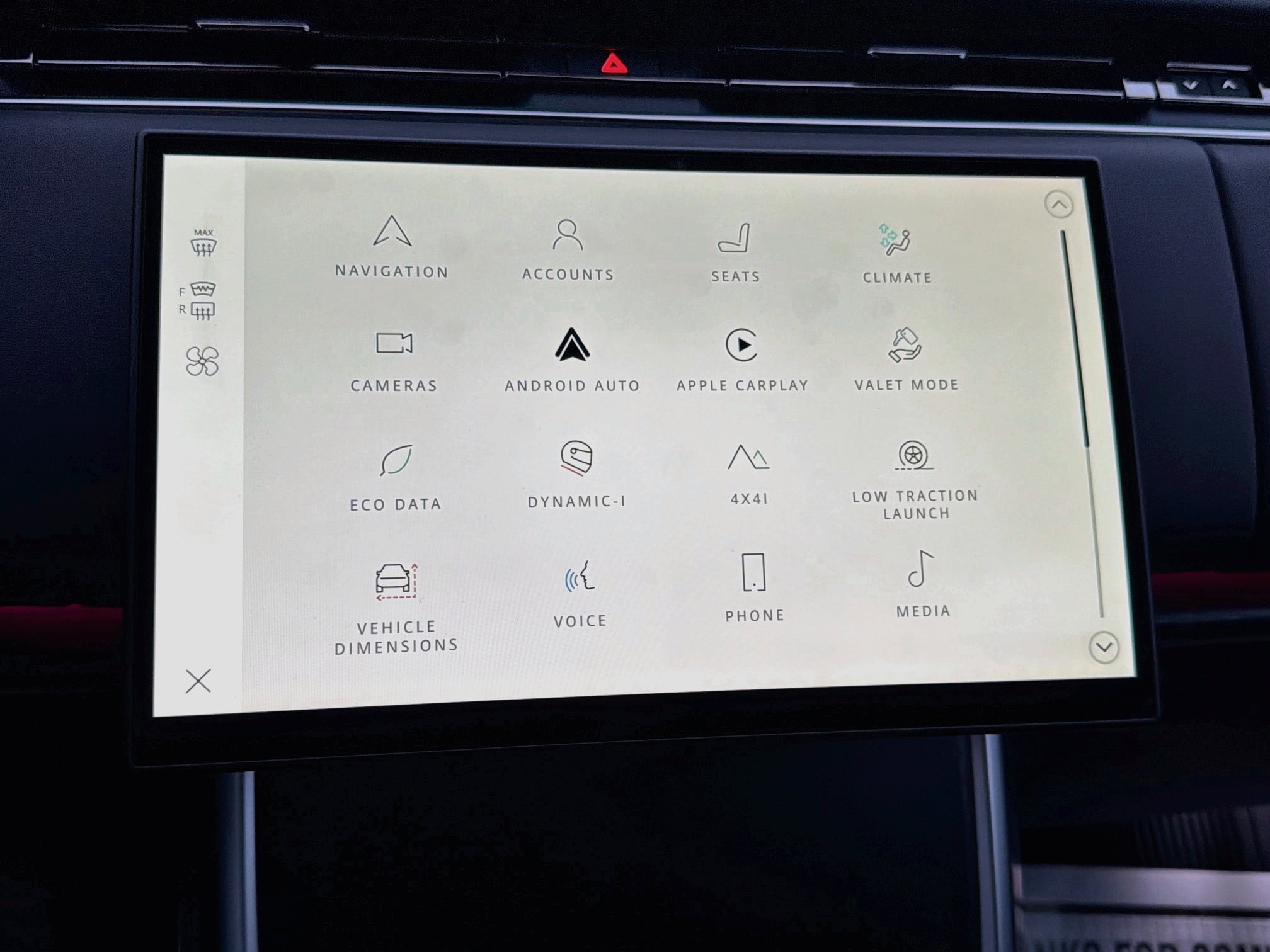 New 2027 Fuji White LAND ROVER  image 29