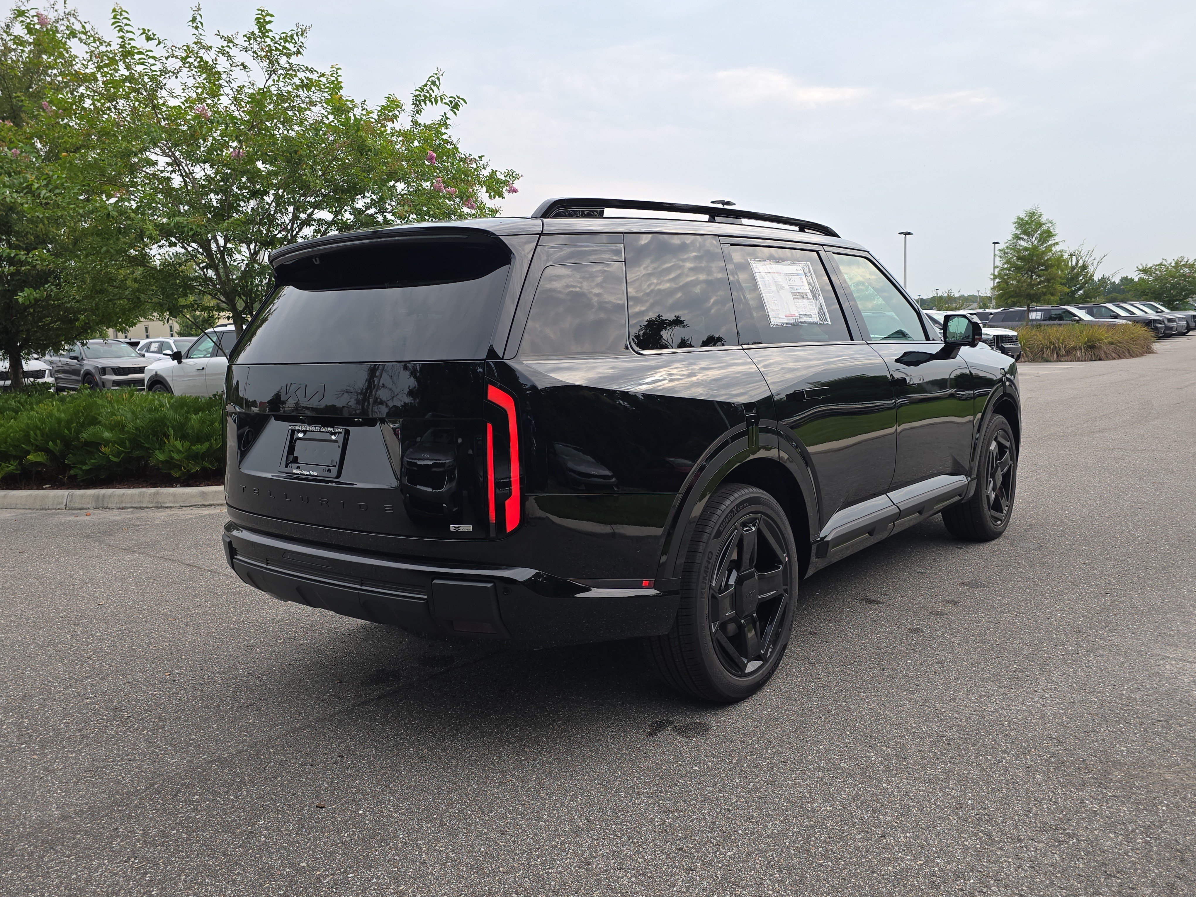 New 2027 Ebony Black Kia X-LINE SX PRESTIGE image 8