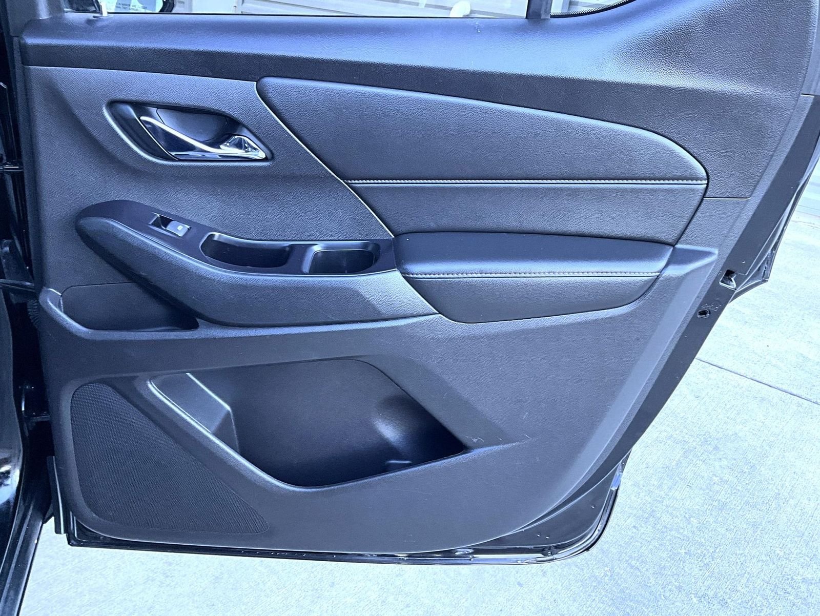 Used 2019 Black Chevrolet LS image 18