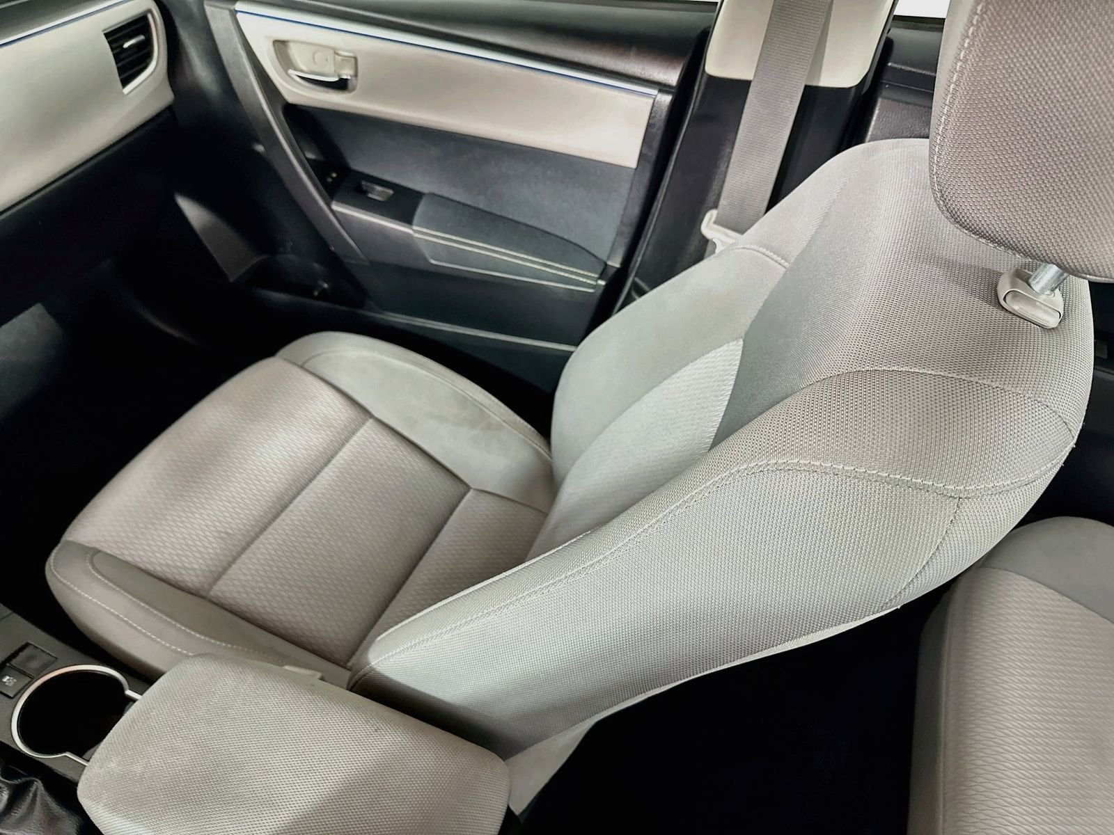 Used 2014 Slate Metallic Toyota LE Plus image 21