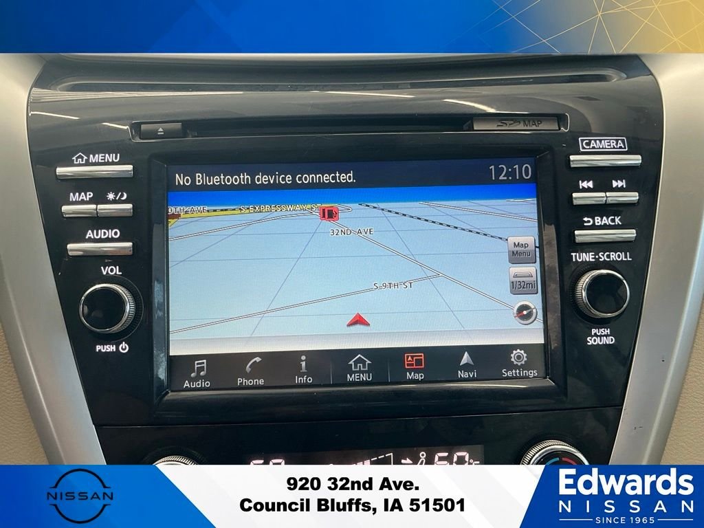 Used 2018 Red Nissan SL image 27