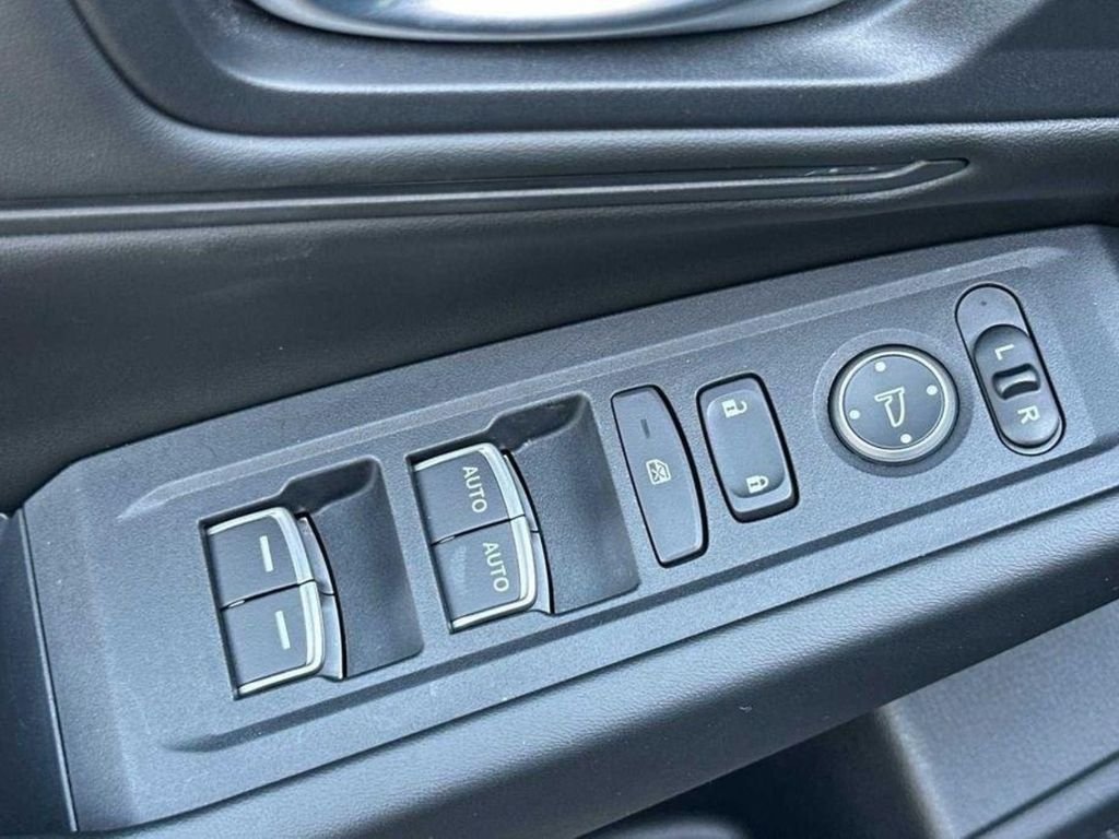 2023 Honda Accord EX - Photo 12