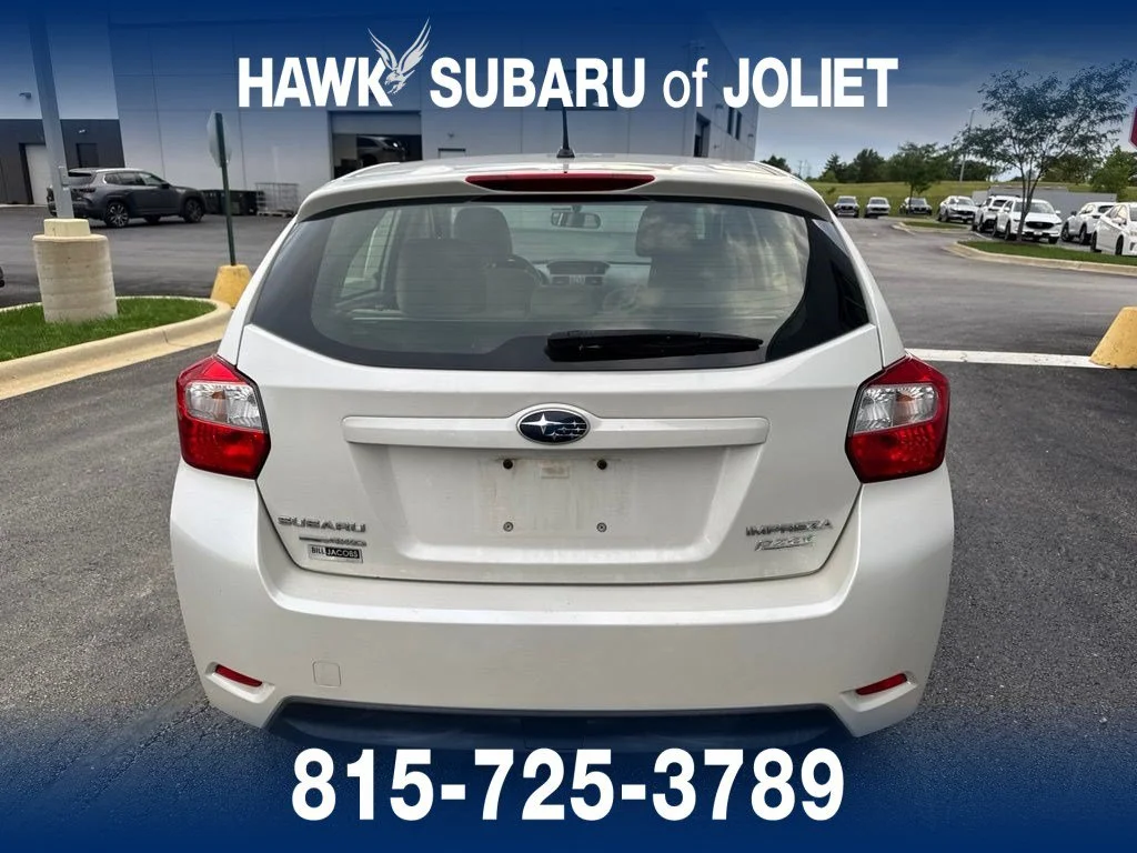 Used 2014 Satin White Pearl Subaru 2.0i Premium image 4