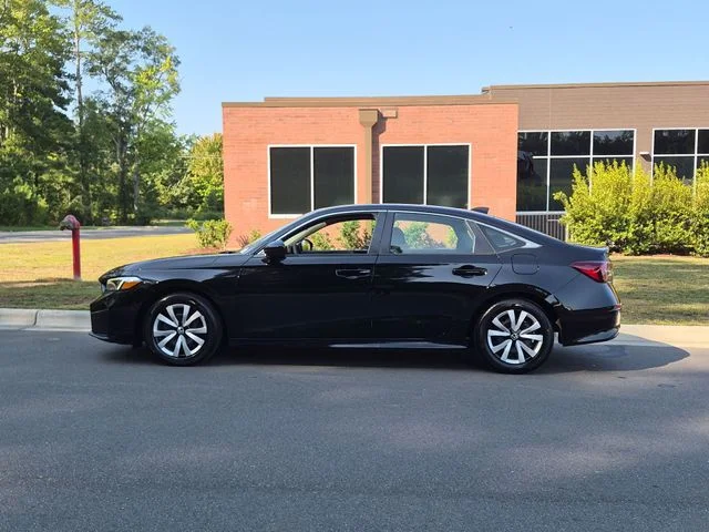 Used 2025  Honda LX image 10