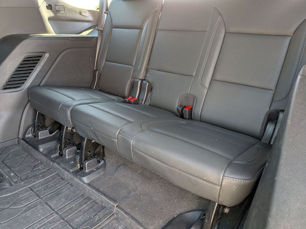 Used 2022 White Chevrolet LT image 25