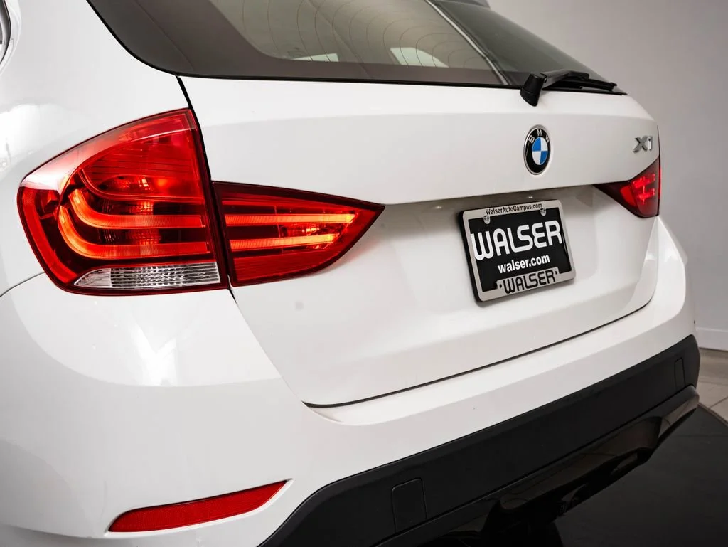 Used 2014 Alpine White BMW xDrive28i image 18