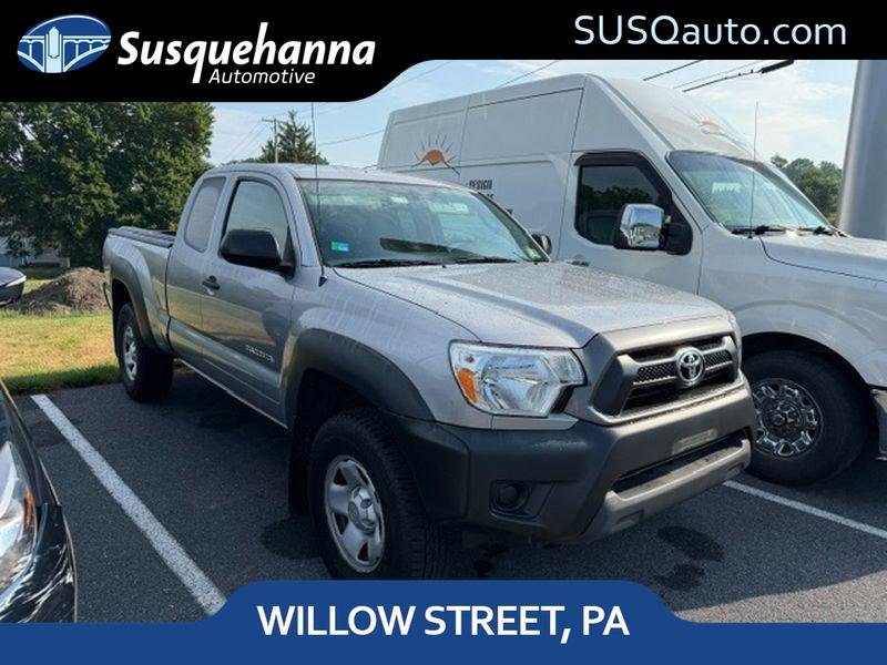 Used 2014 Silver Sky Metallic Toyota Base image 1