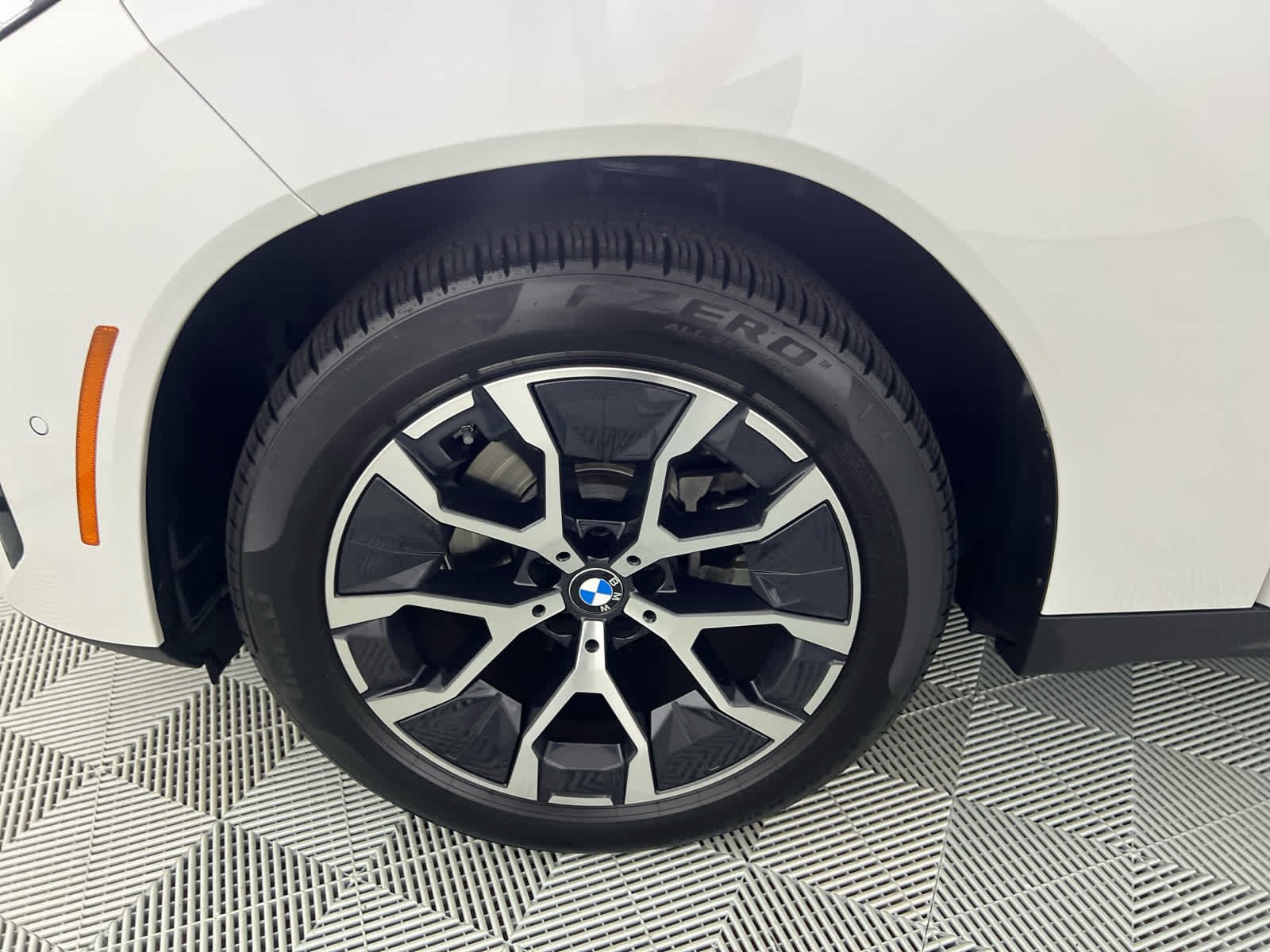 2025 BMW X3 30 - Photo 12