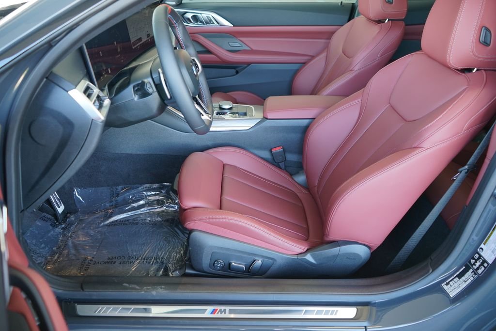 2026 BMW 4 Series M440i - Photo 10