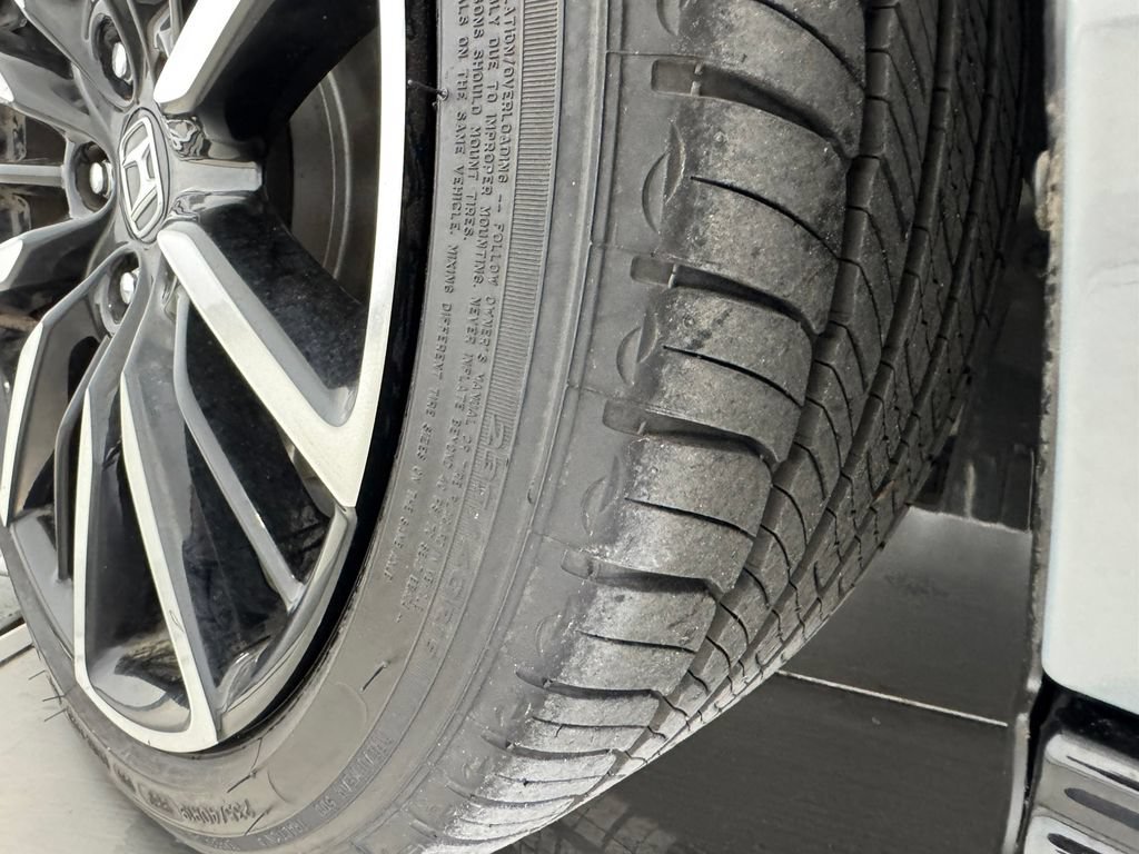 Certified Used 2025 Urban Gray Pearl Honda HYBRID TOURING image 51
