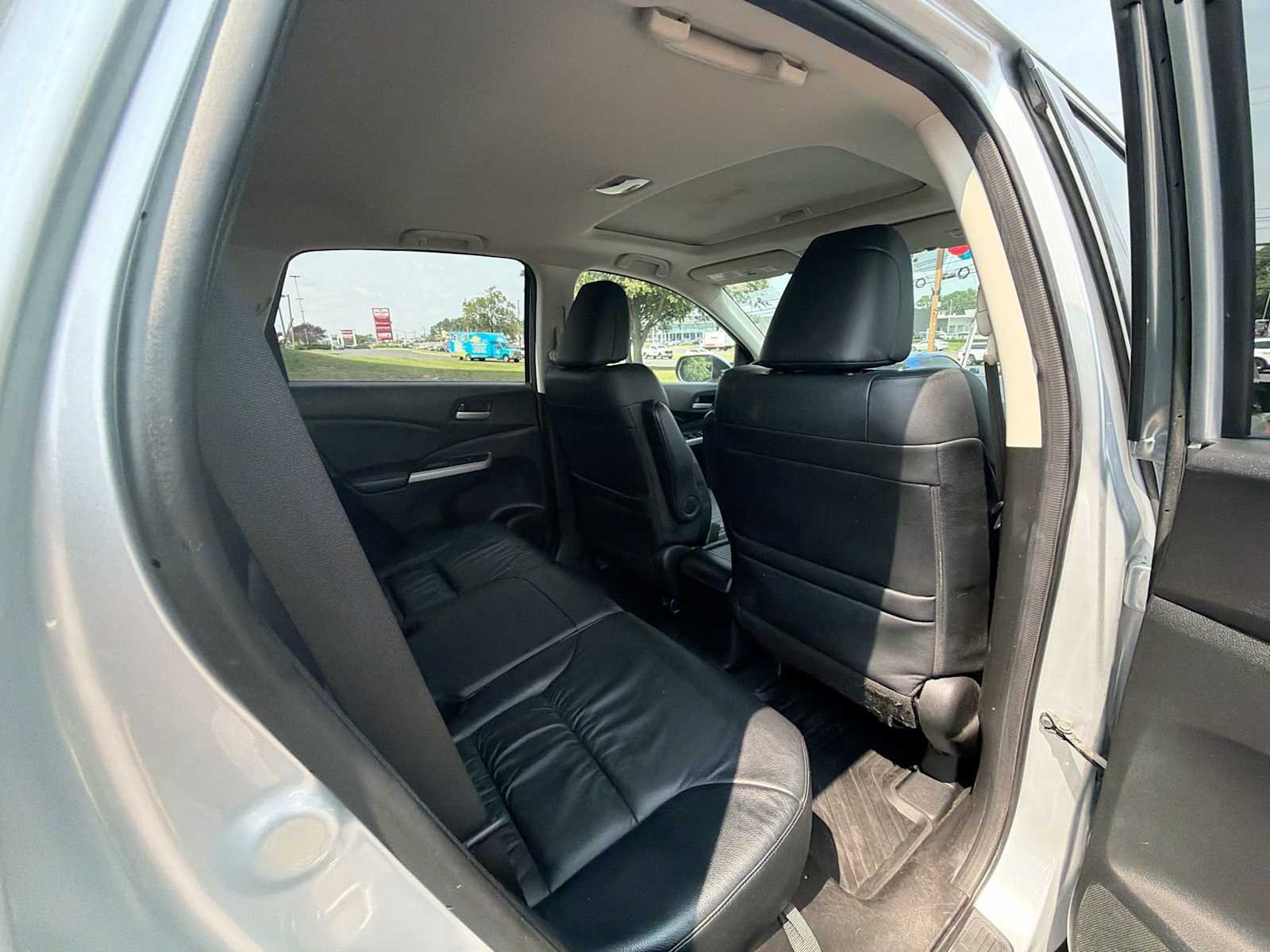 Used 2014 Alabaster Silver Metallic Honda EX-L image 14