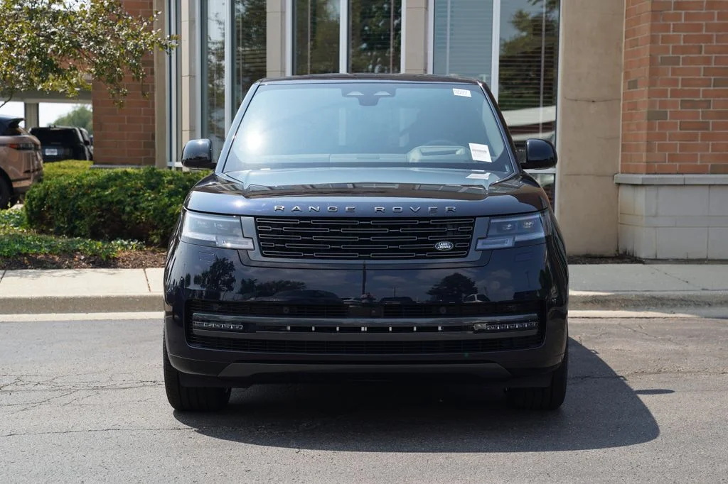 New 2026 Constellation Blue Ultra Metallic Gloss Land Rover SE image 4