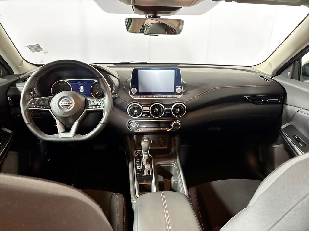 Used 2022 Gray Nissan SR image 12