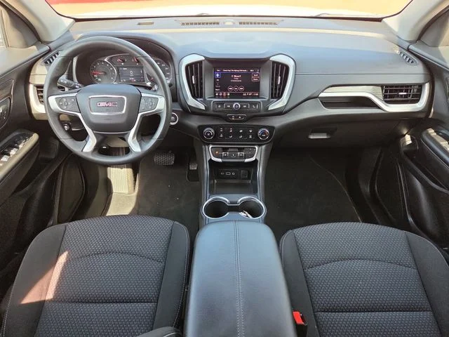Used 2024 White GMC SLE image 12