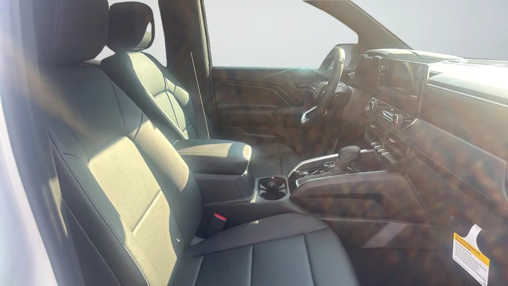 New 2026 Summit White Chevrolet Trail Boss image 18