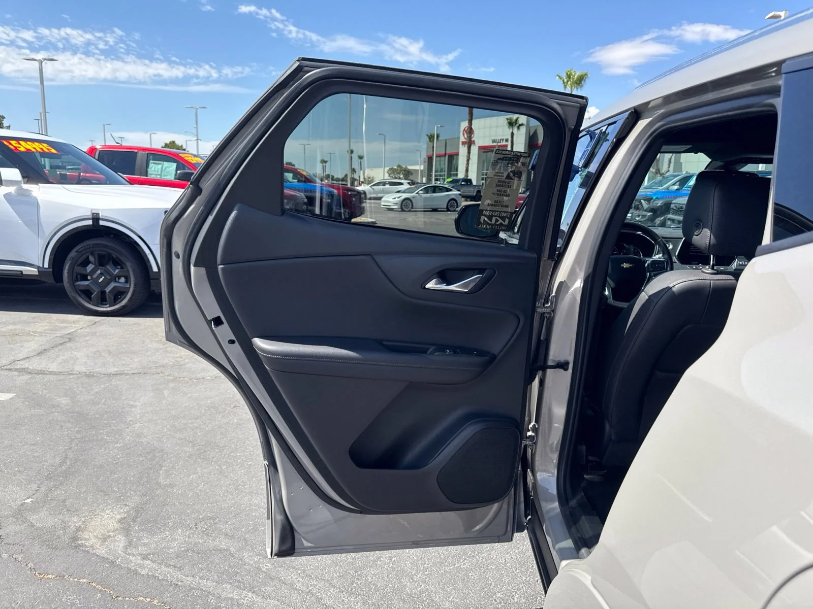 Used 2021 Pewter Metallic Chevrolet Premier image 20